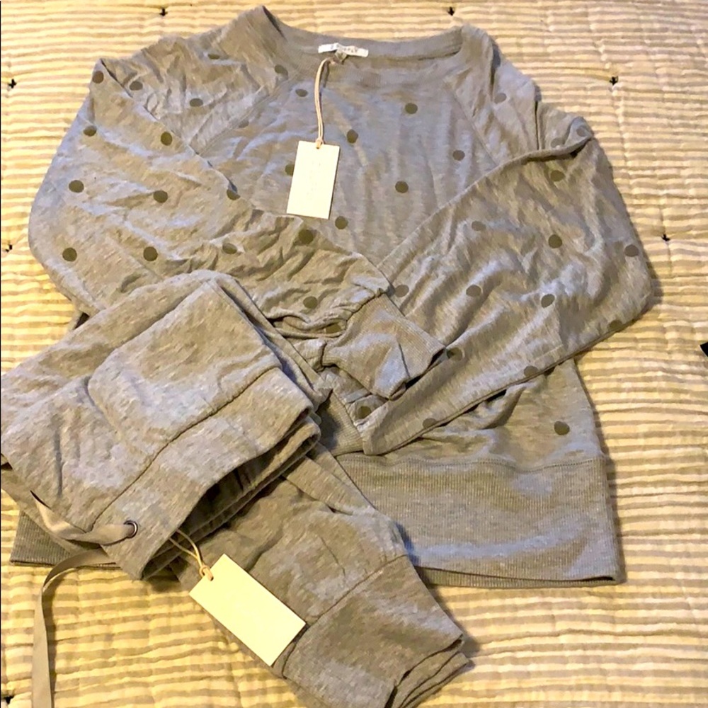 Z Supply Lounge Set